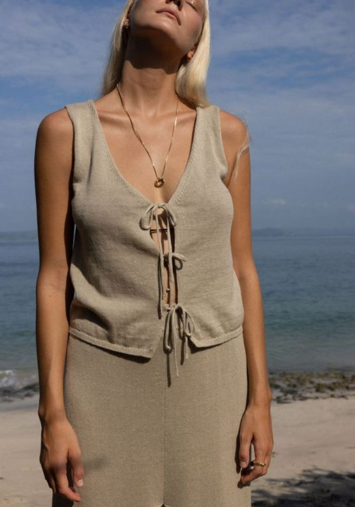 ARCAA Poppy Vest - Taupe