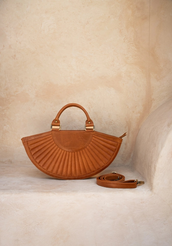 HOBO & HATCH Soleil Grande- Chestnut Antique