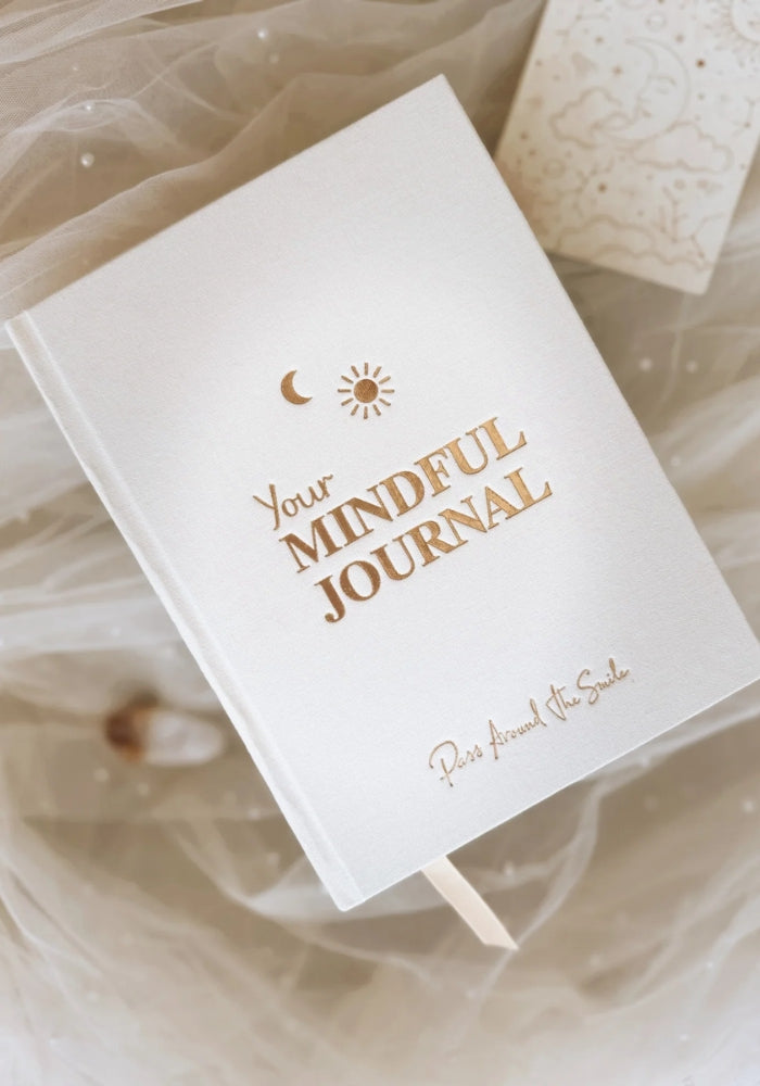 PASS AROUND THE SMILE Your Mindful Journal