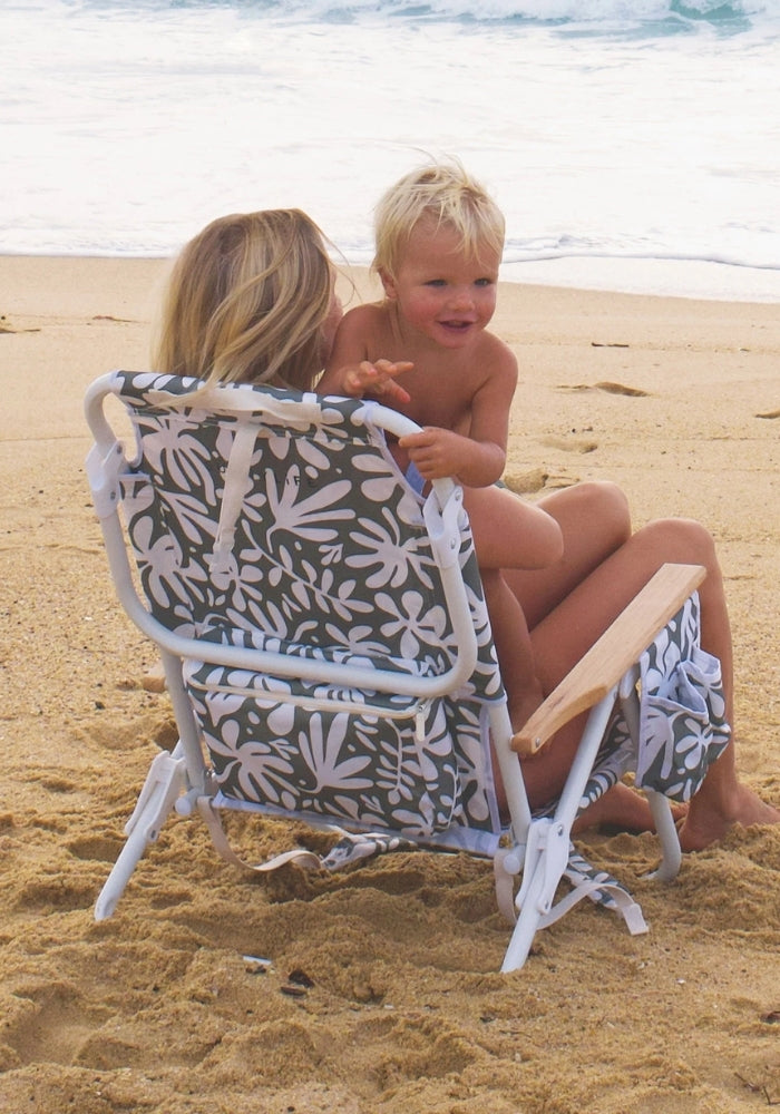 SUNNY LIFE Luxe Beach Chair The Vacay Olive