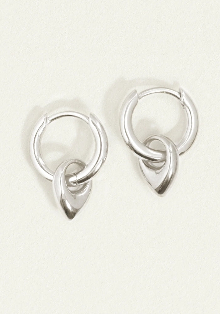 TEMPLE OF THE SUN Sana Earrings - Silver